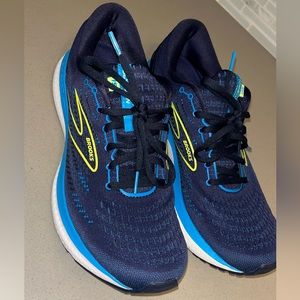 Brooks Adrenaline GTS 22